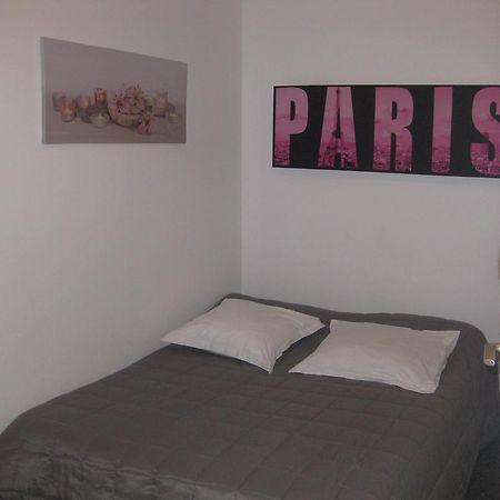 Le Monopole Hotell Reims Rum bild