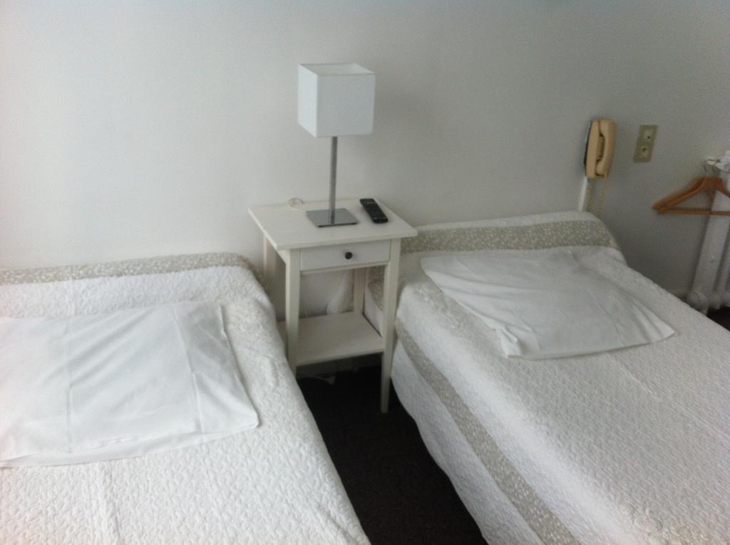 Le Monopole Hotell Reims Rum bild