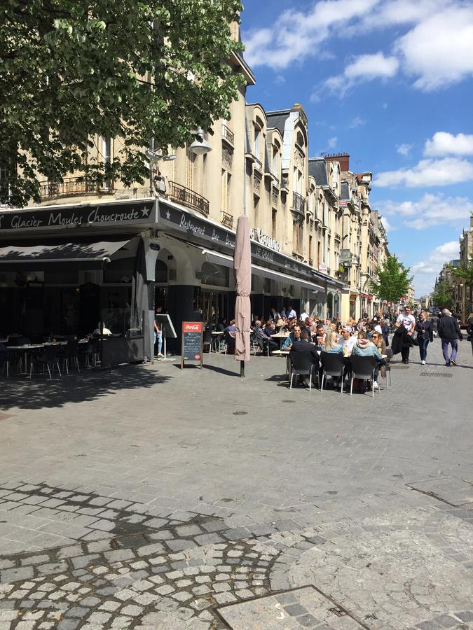 Le Monopole Hotell Reims Exteriör bild