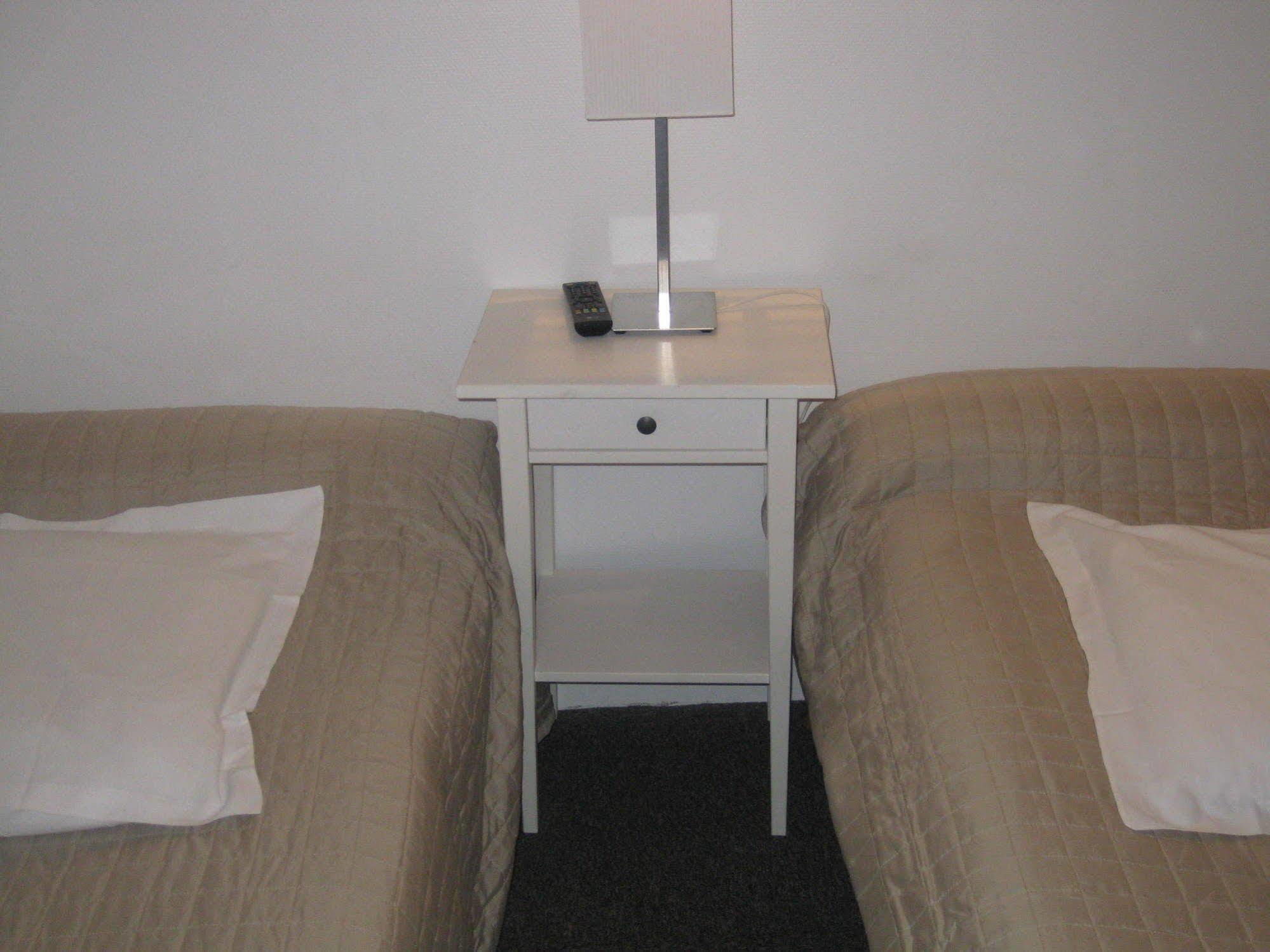 Le Monopole Hotell Reims Exteriör bild